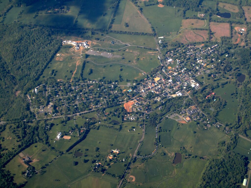 Aerial View of Middleburg Virginia
Wikimedia
Link: https://upload.wikimedia.org/wikipedia/commons/thumb/d/d6/Middleburg%2C_Virginia_%286044577732%29.jpg/800px-Middleburg%2C_Virginia_%286044577732%29.jpg