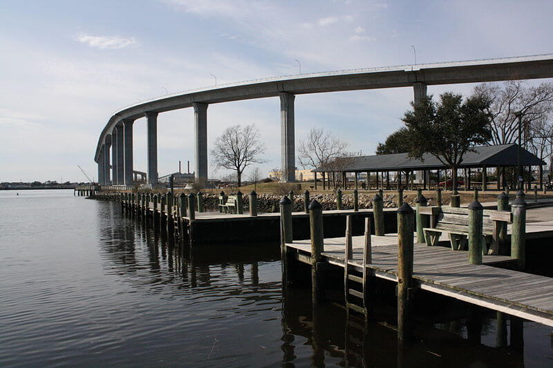 South Norfolk Jordan Bridge Sideview / Wikipedia / Neilbert
Link: https://en.wikipedia.org/wiki/File:The_new_South_Norfolk_Jordan_Bridge.jpg