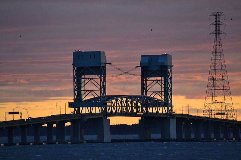 Sunset View of James River Drawbridge / Wikipedia / Tony Alter
Link: https://en.wikipedia.org/wiki/File:Lift_span_of_James_River_Bridge_at_sunset_(2011).jpg