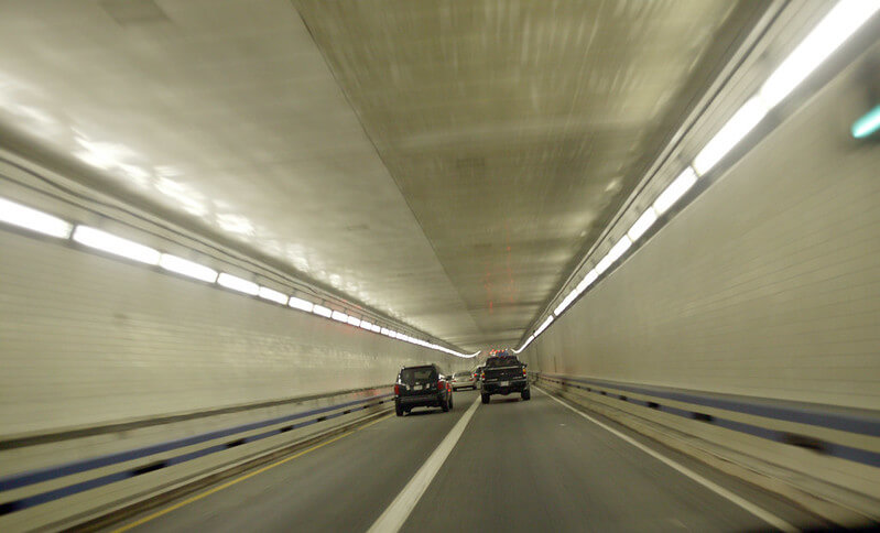 Tunnel View of Hampton Roads Bridge-Tunnel / Flickr / VADOT
Link: https://flic.kr/p/7TJBEj